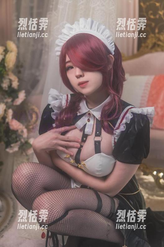 Hatori Sama 白丝写真来袭!Hatori Sama的魅力让你心跳加速,快来下载看看!